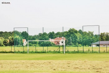 Siatki stosowane do piłkochwytów na boiskach